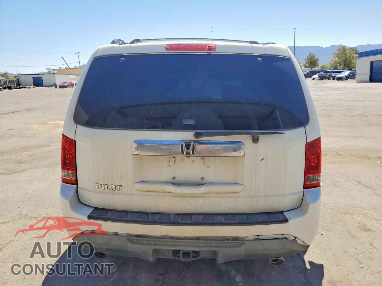 HONDA PILOT 2011 - 5FNYF3H52BB014943