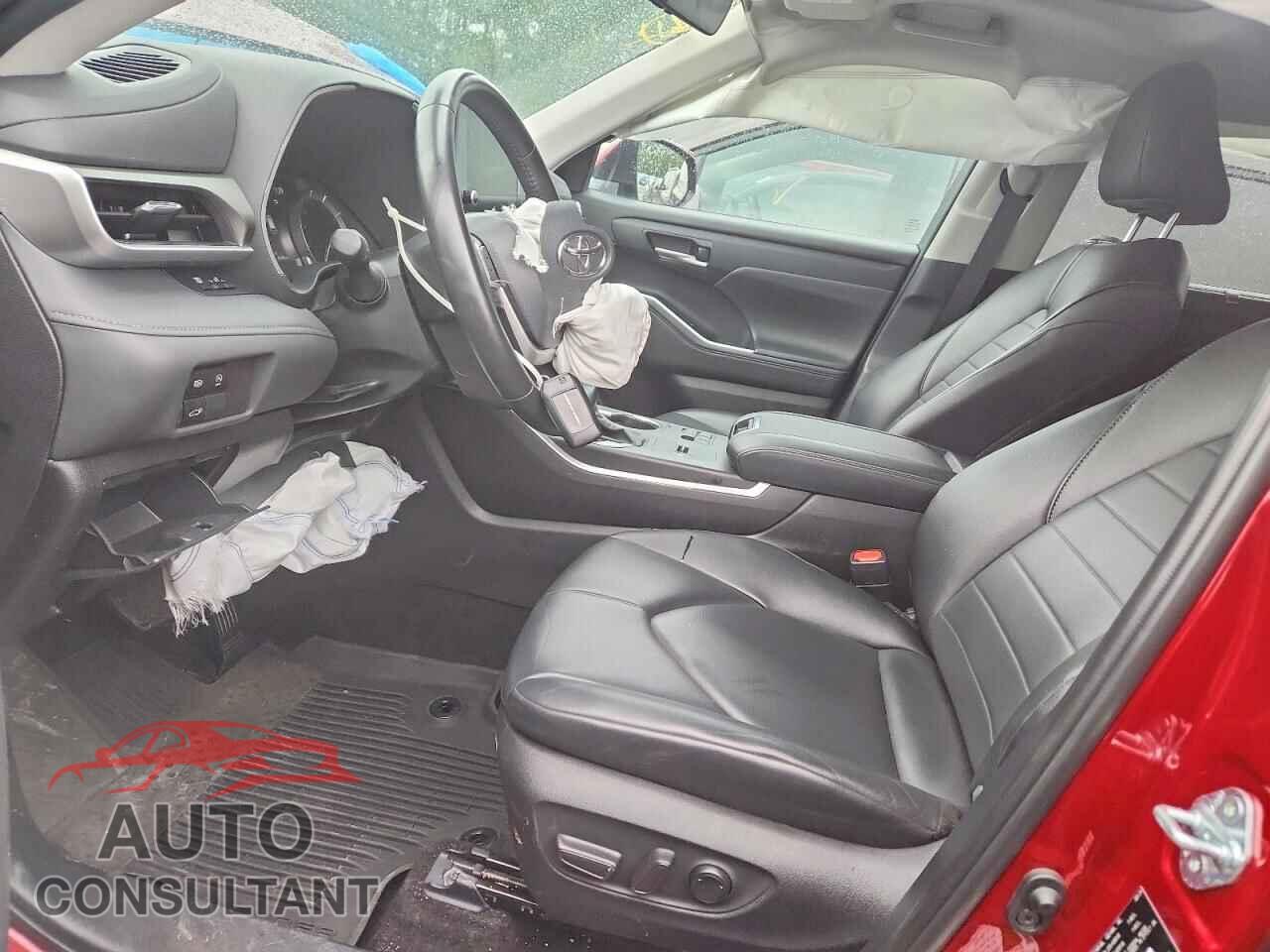 TOYOTA HIGHLANDER 2024 - 5TDKDRAH2RS548713