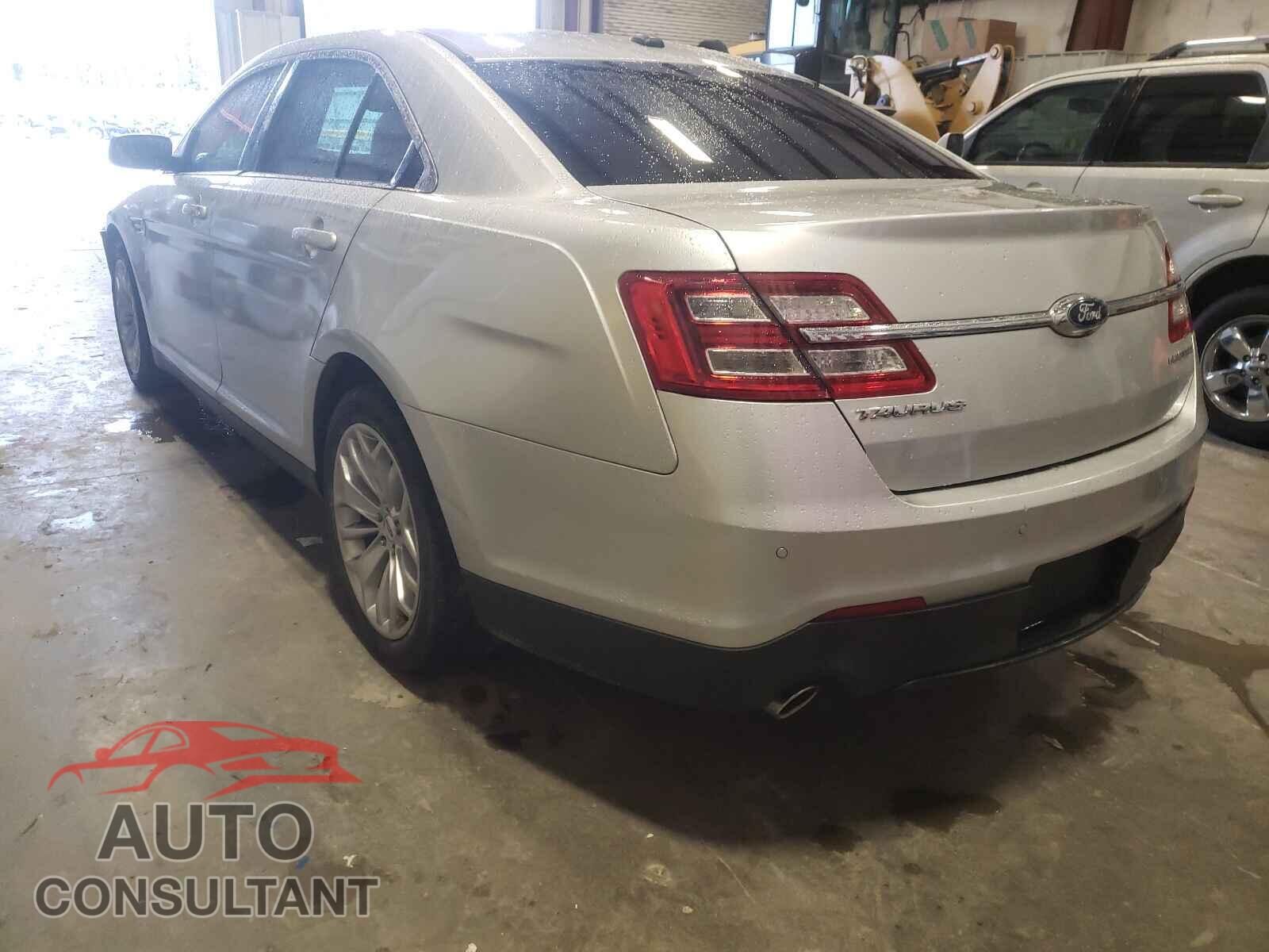 FORD TAURUS 2017 - 1FAHP2F84HG128192