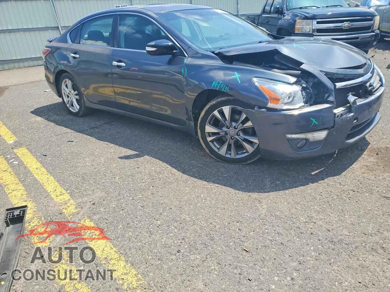 NISSAN ALTIMA 2013 - 1N4BL3AP1DC252427
