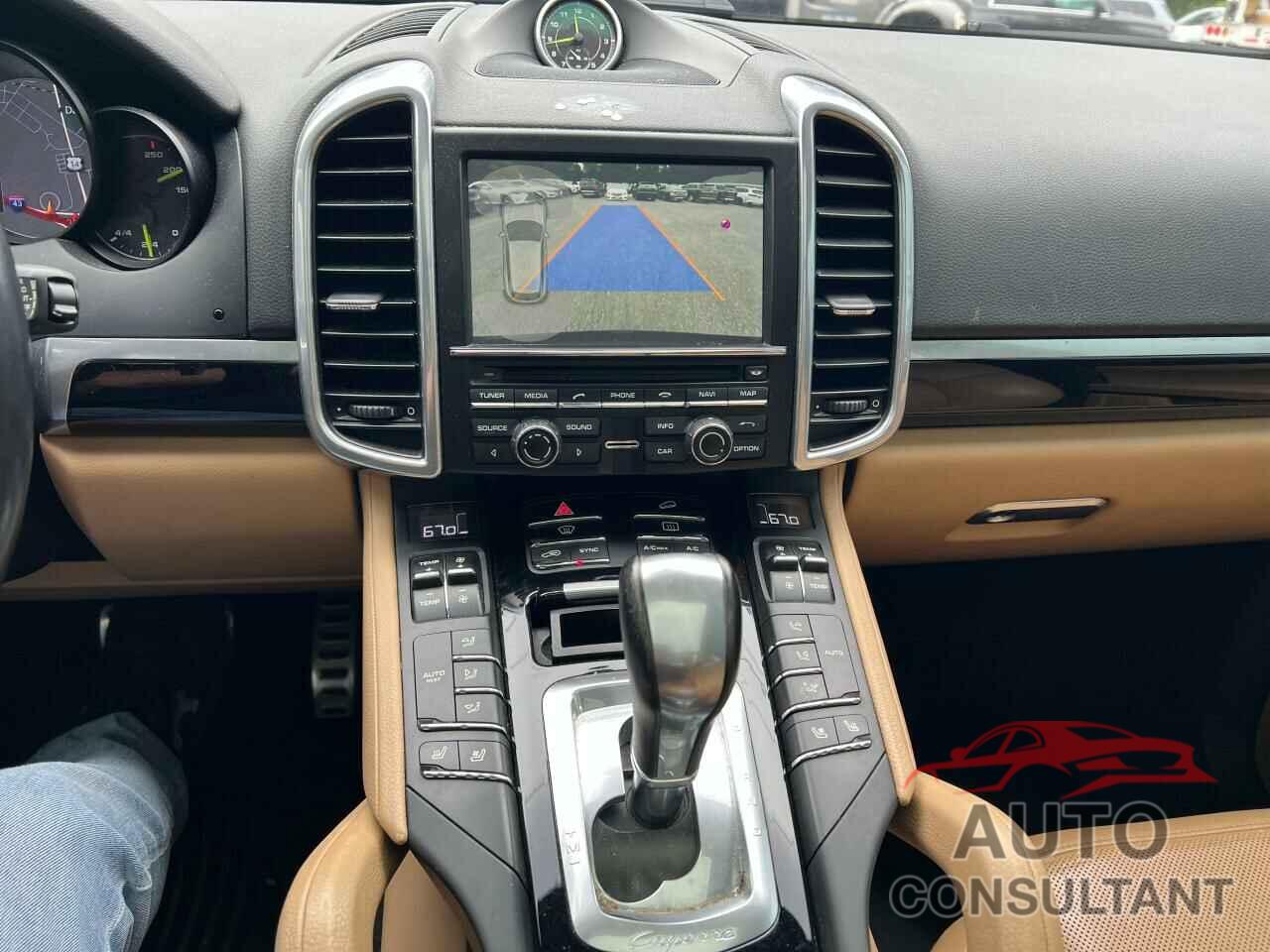 PORSCHE CAYENNE 2015 - WP1AE2A22FLA51488