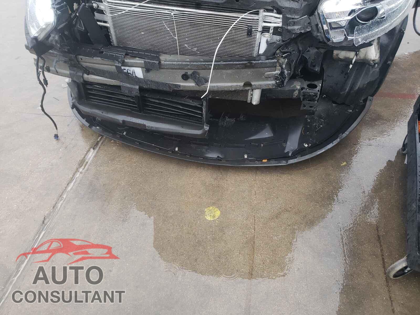 FORD TAURUS 2017 - 1FAHP2E89HG127718