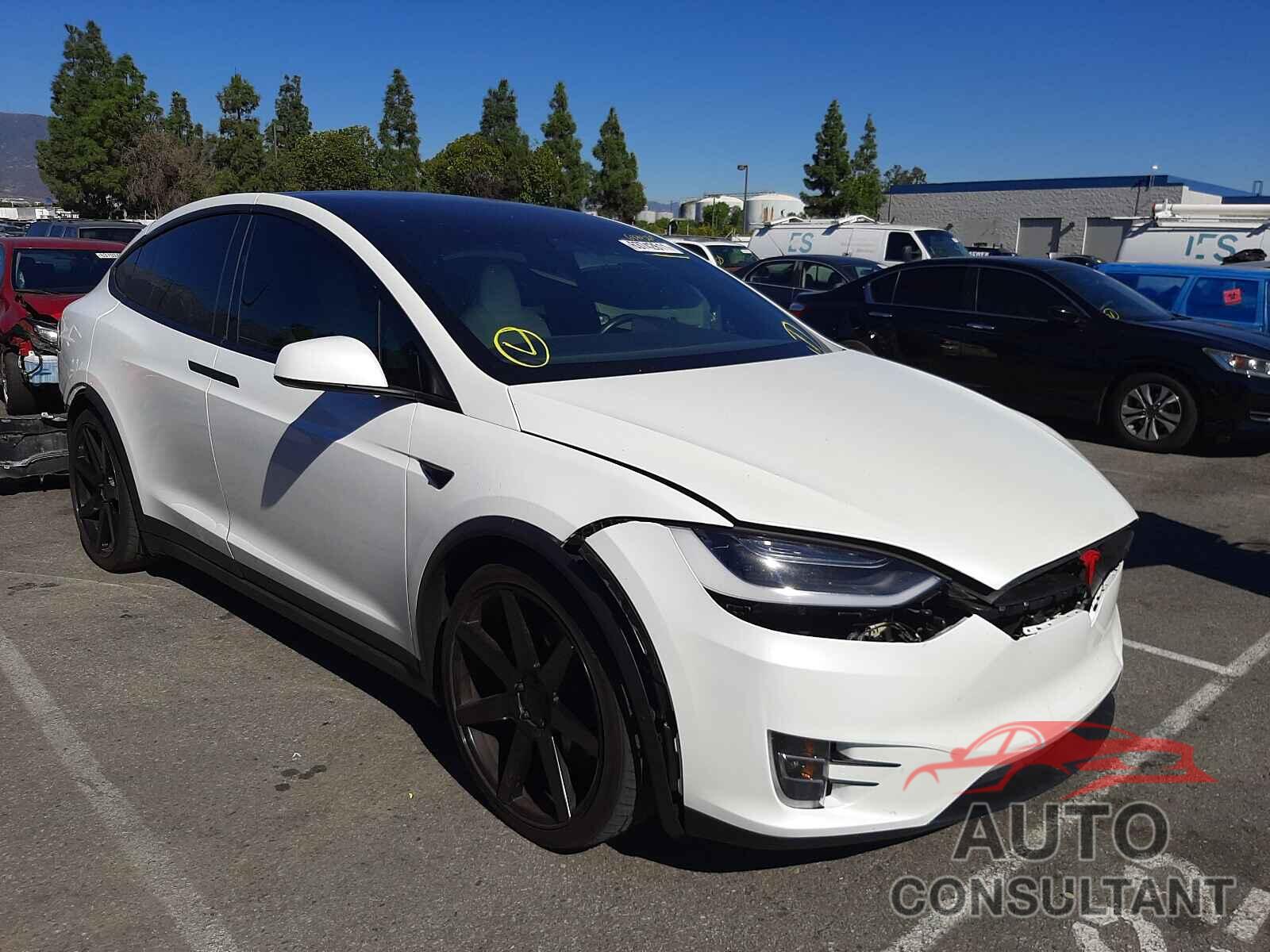 TESLA MODEL X 2018 - 5YJXCBE29JF102413