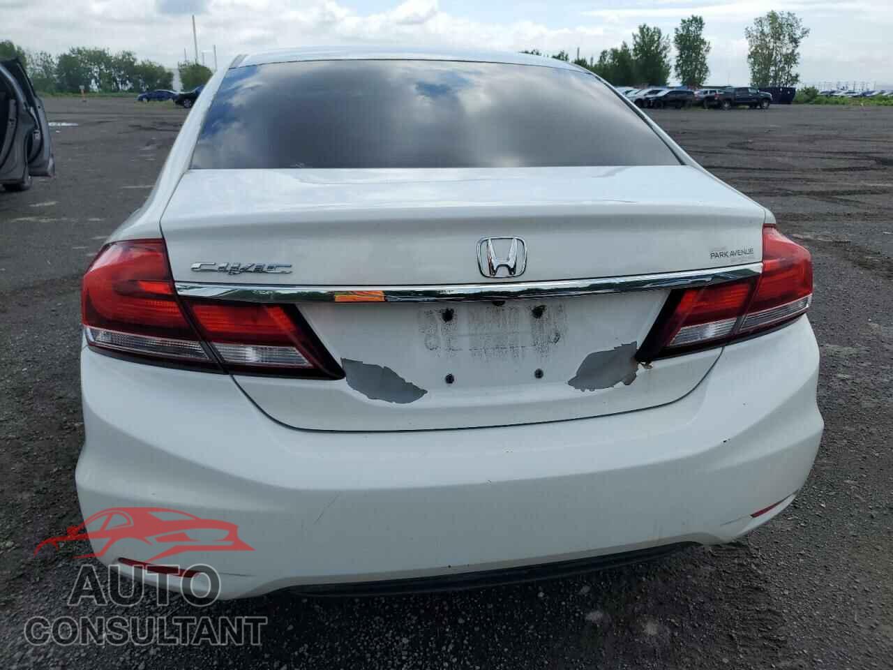 HONDA CIVIC 2015 - 2HGFB2E41FH020257