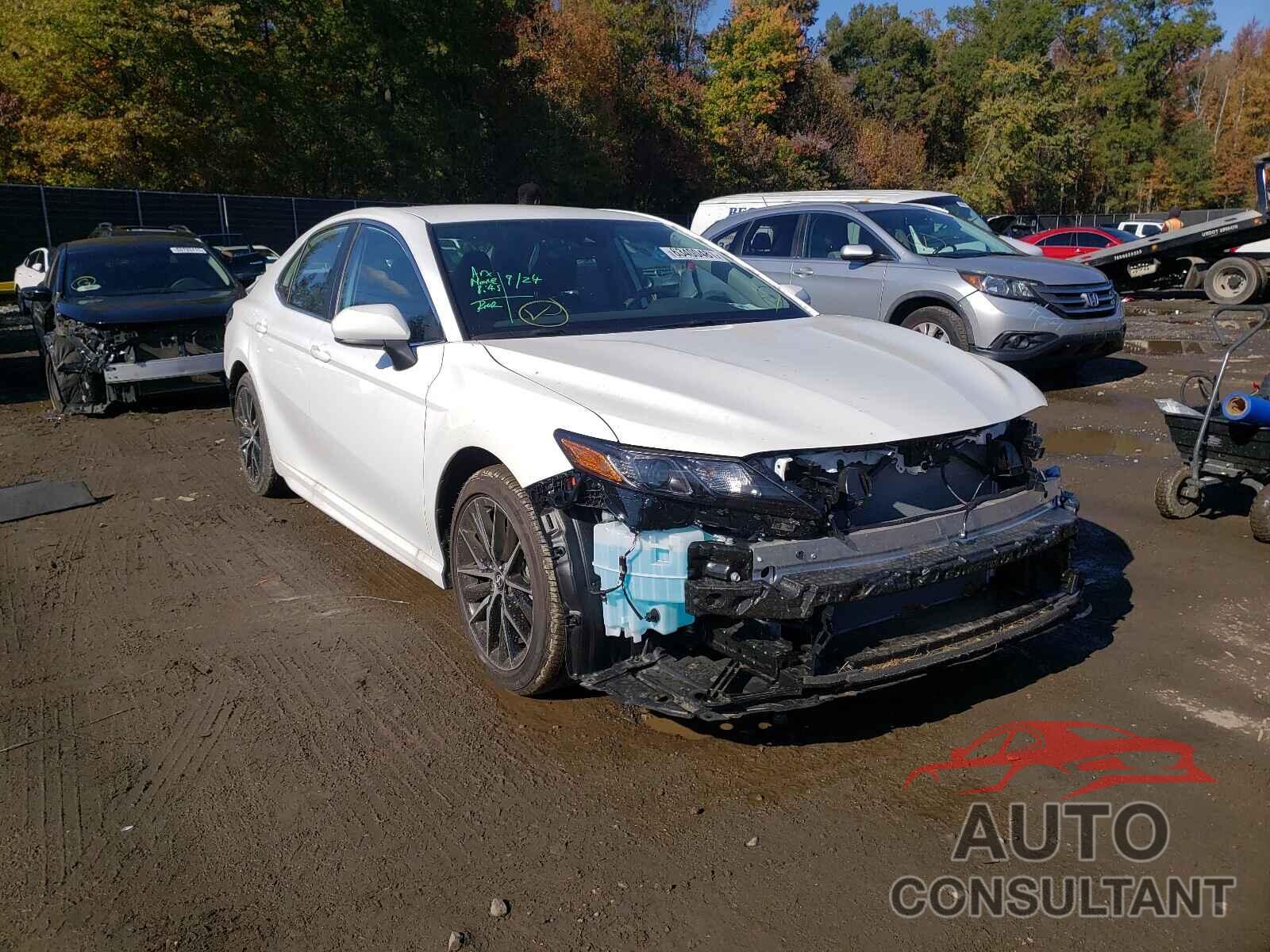 TOYOTA CAMRY 2021 - 4T1G11AK7MU489198