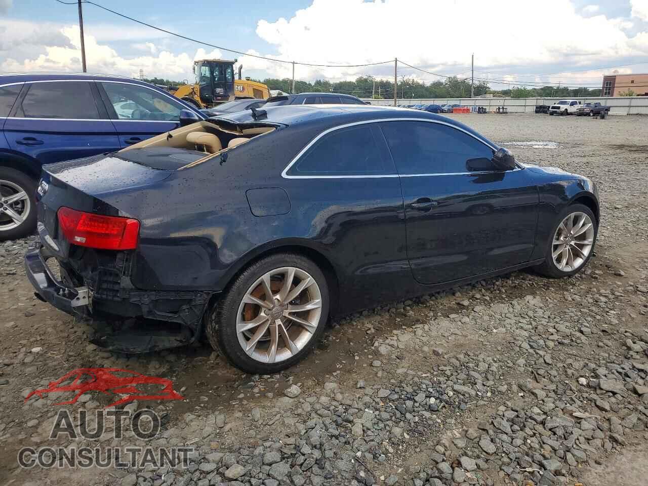 AUDI A5 2013 - WAUGFAFR4DA012786