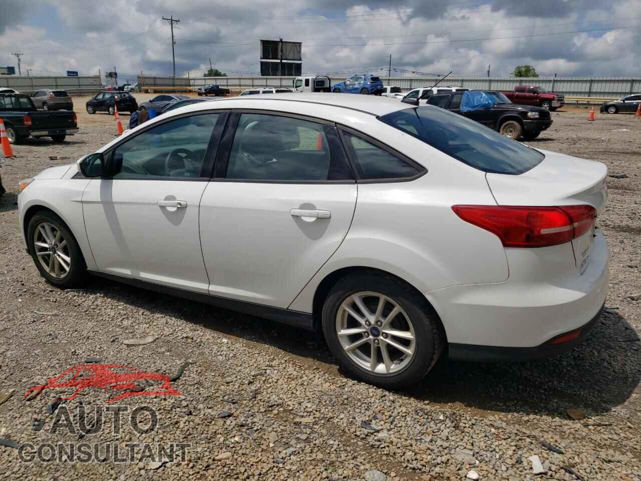 FORD FOCUS 2015 - 1FADP3F24FL340093