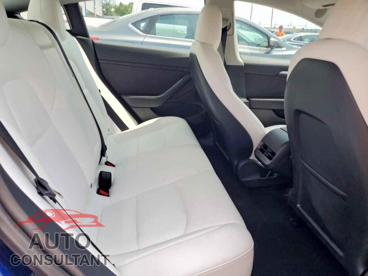 TESLA MODEL 3 2021 - 5YJ3E1EB1MF960675
