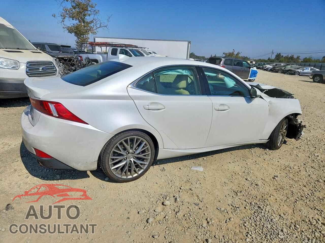 LEXUS IS 2015 - JTHBF1D20F5047662