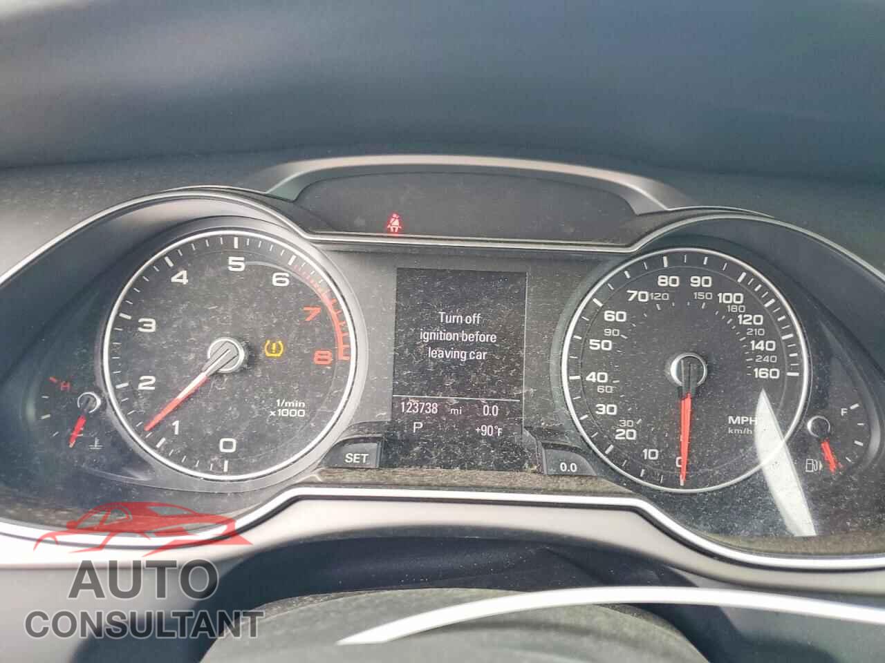 AUDI A4 2013 - WAUFFAFLXDN012842