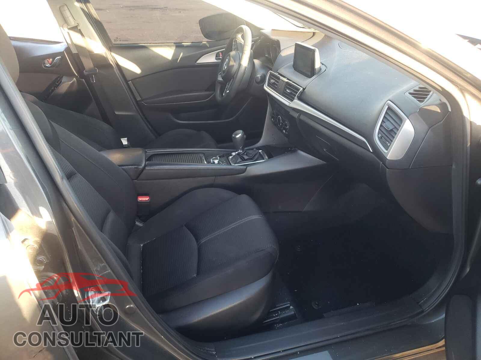 MAZDA 3 2017 - 3MZBN1U77HM110492