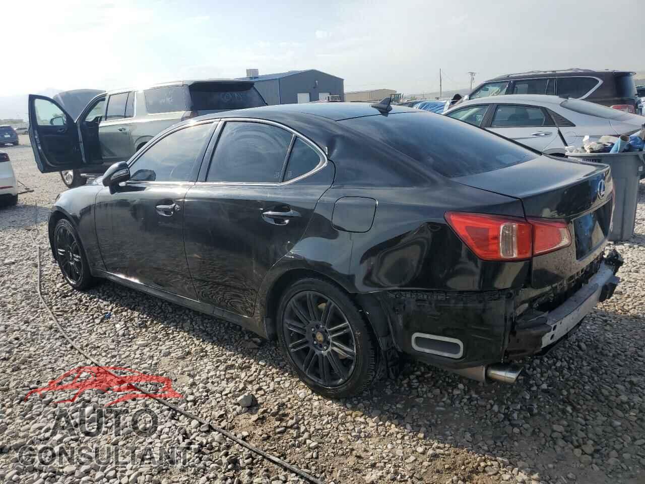 LEXUS IS 2011 - JTHCF5C29B5050924