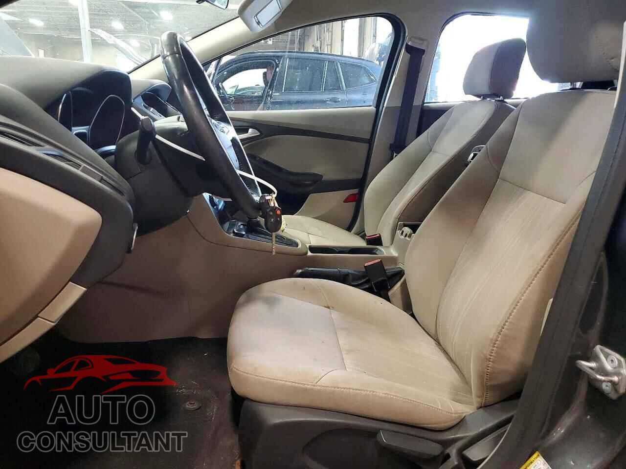 FORD FOCUS 2017 - 1FADP3F25HL222847