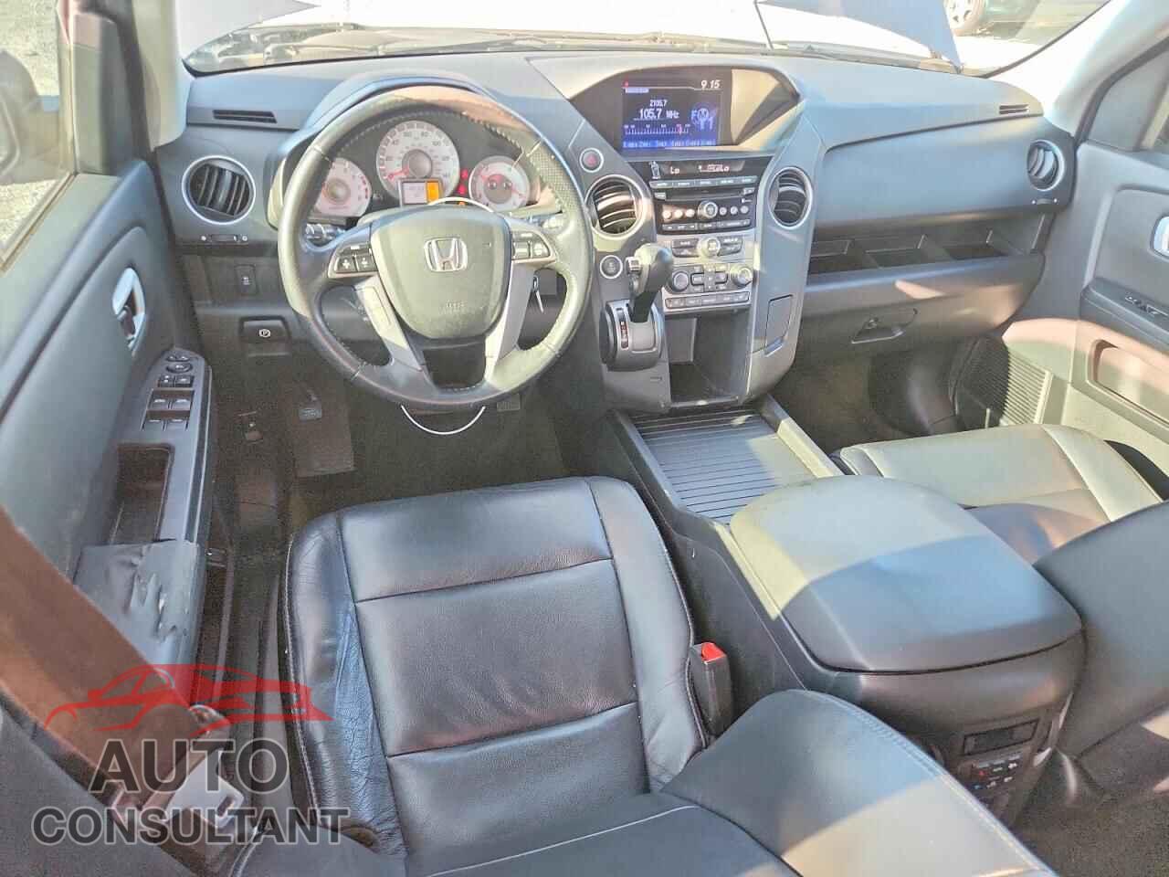 HONDA PILOT 2015 - 5FNYF4H55FB036995