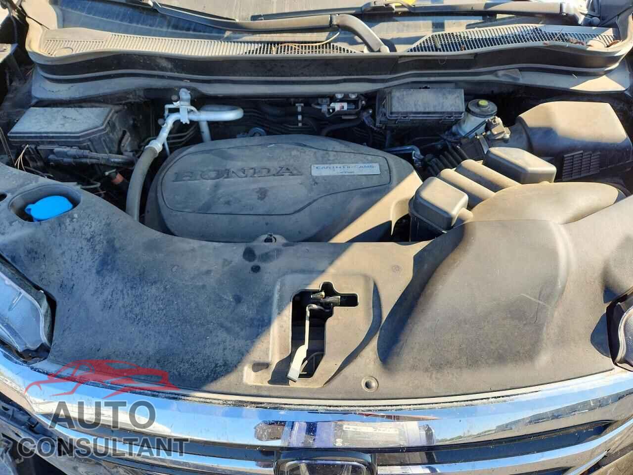 HONDA PILOT 2017 - 5FNYF6H05HB045005