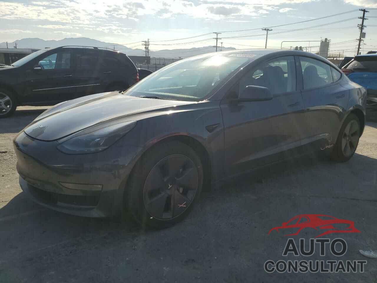 TESLA MODEL 3 2023 - 5YJ3E1EB3PF636129