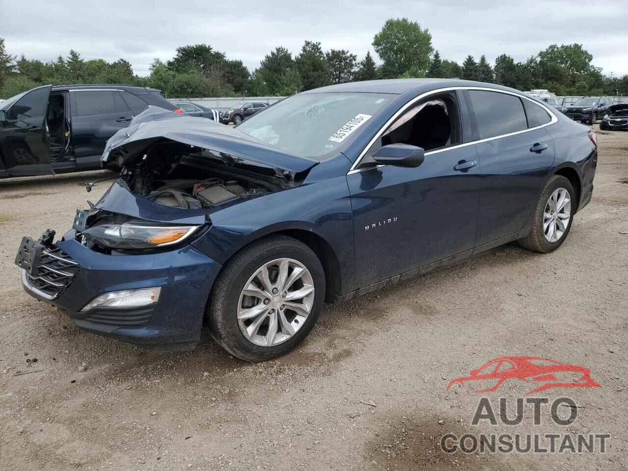 CHEVROLET MALIBU 2021 - 1G1ZD5ST4MF005228