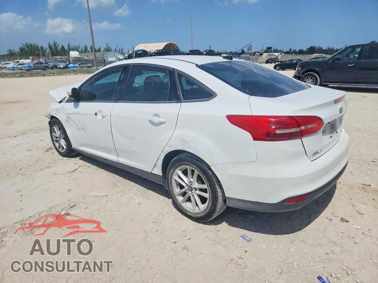 FORD FOCUS 2015 - 1FADP3F2XFL263939