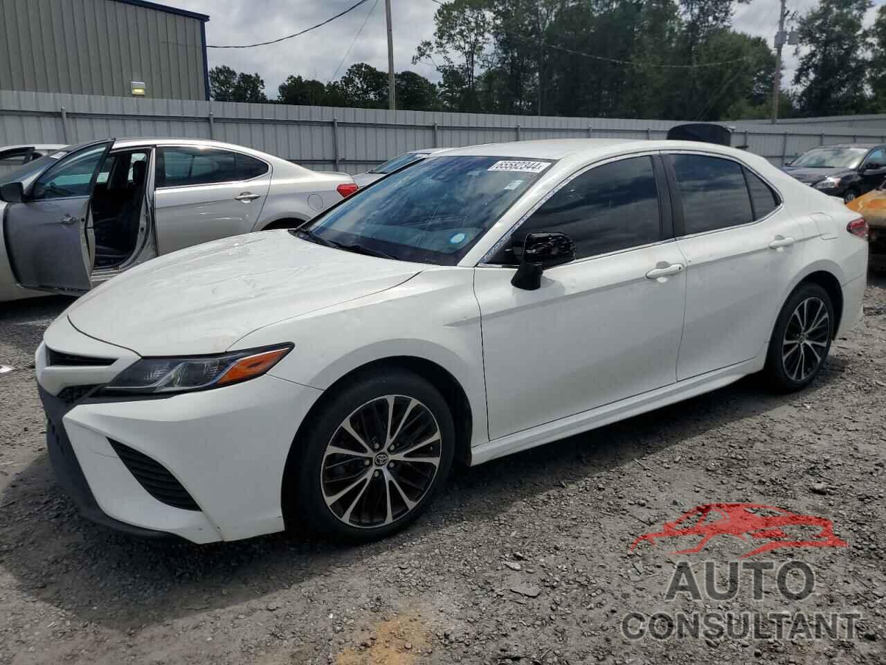 TOYOTA CAMRY 2018 - JTNB11HK1J3008976