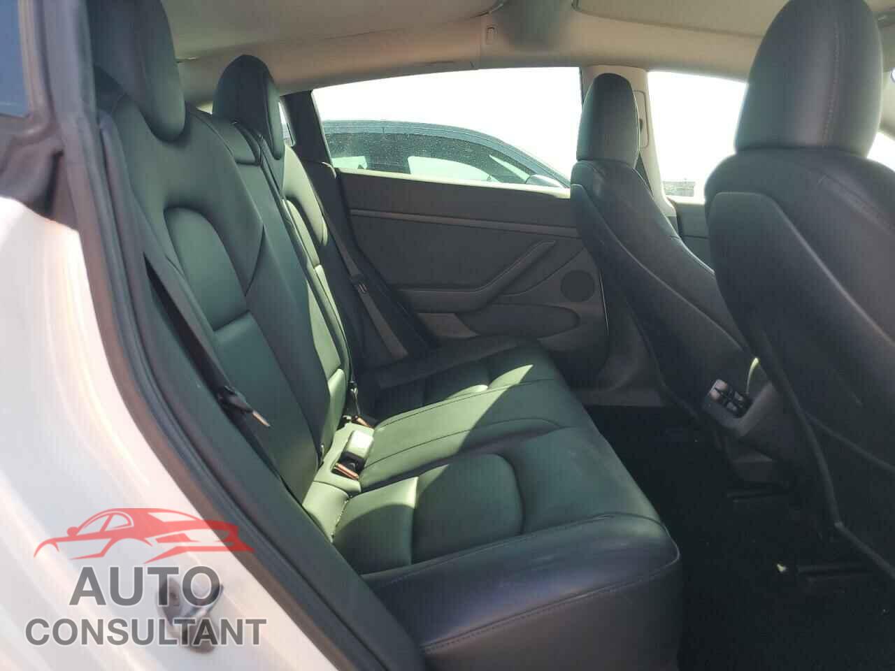 TESLA MODEL 3 2023 - 5YJ3E1EA7PF590988