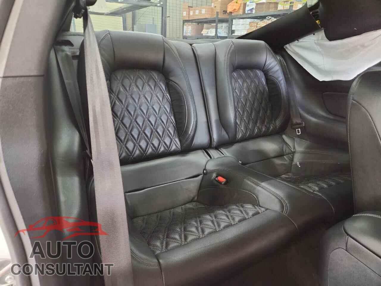 FORD MUSTANG 2022 - 1FA6P8CF1N5138103