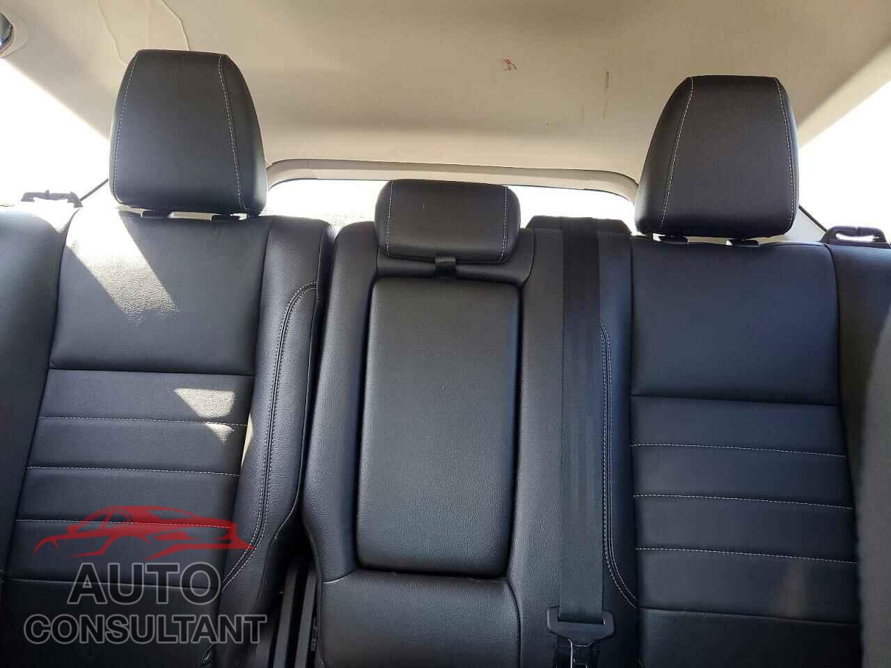 FORD ESCAPE 2015 - 1FMCU9JX8FUC56692