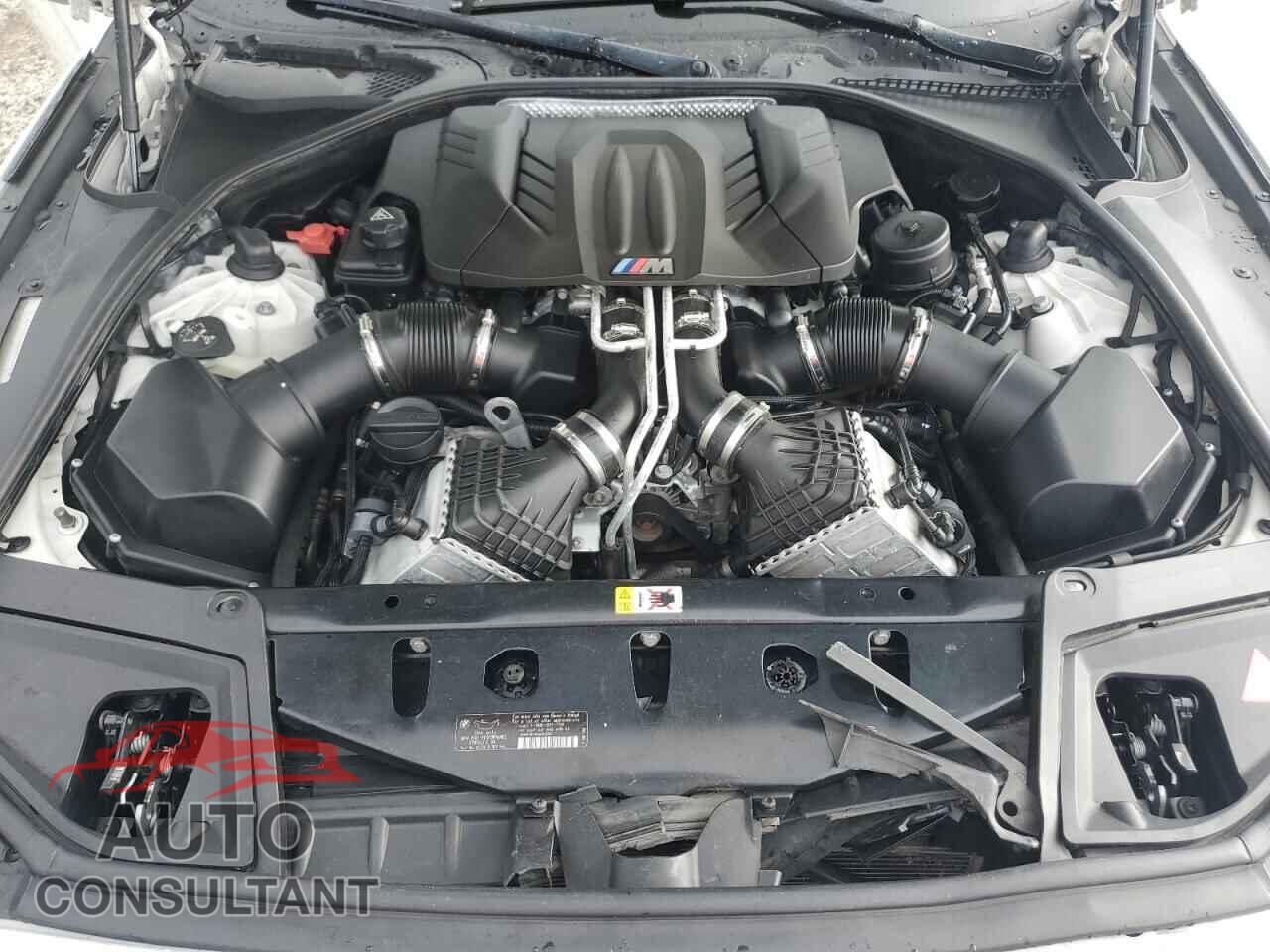 BMW M5 2014 - WBSFV9C52ED097699