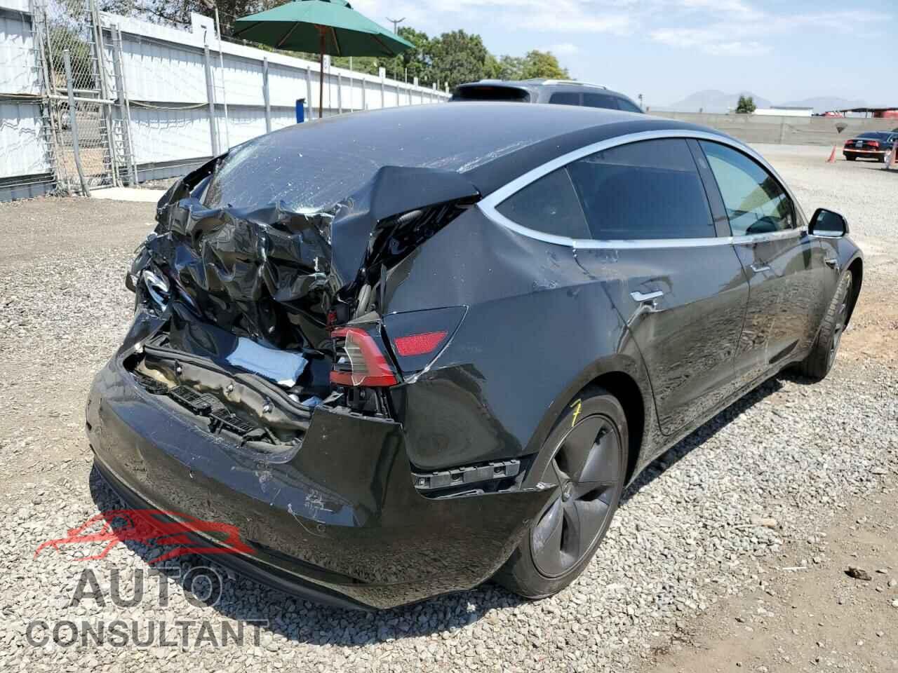 TESLA MODEL 3 2018 - 5YJ3E1EA5JF171965