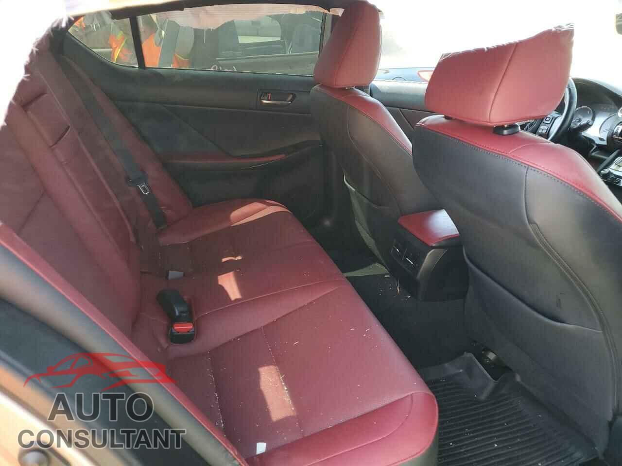LEXUS IS 2021 - JTHCA1D24M5114330
