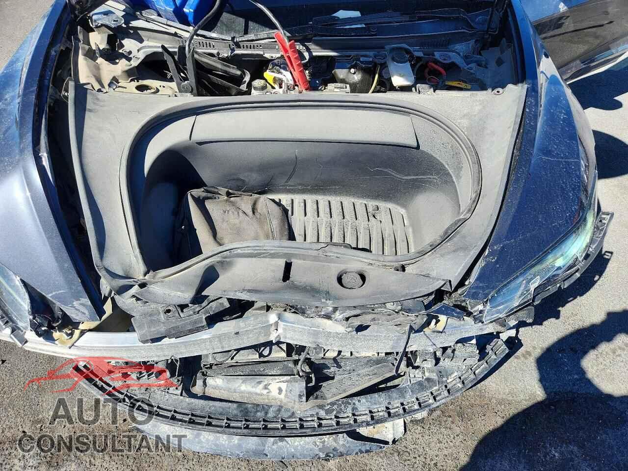 TESLA MODEL 3 2024 - 5YJ3E1EA6RF724151
