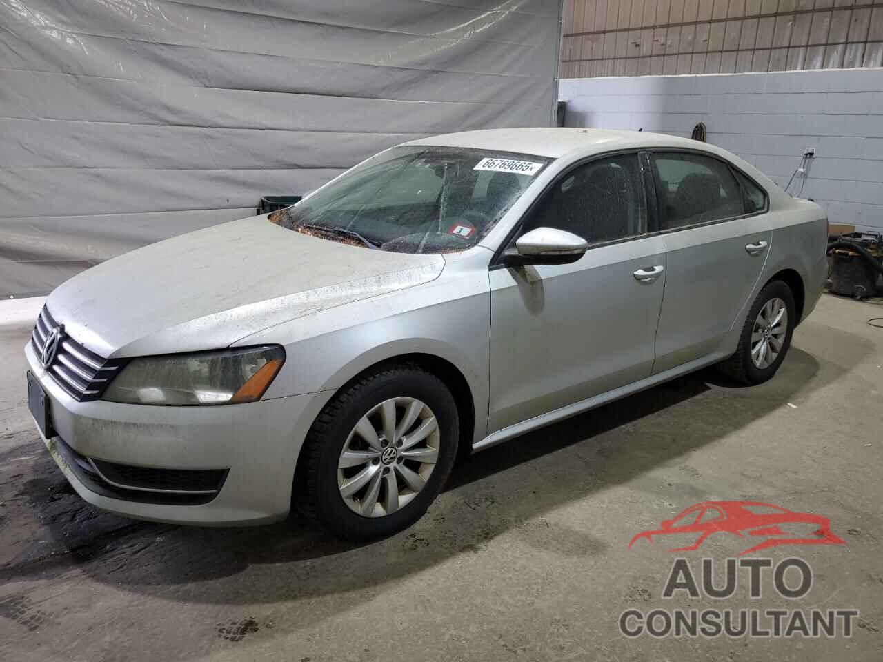 VOLKSWAGEN PASSAT 2012 - 1VWAP7A36CC050614