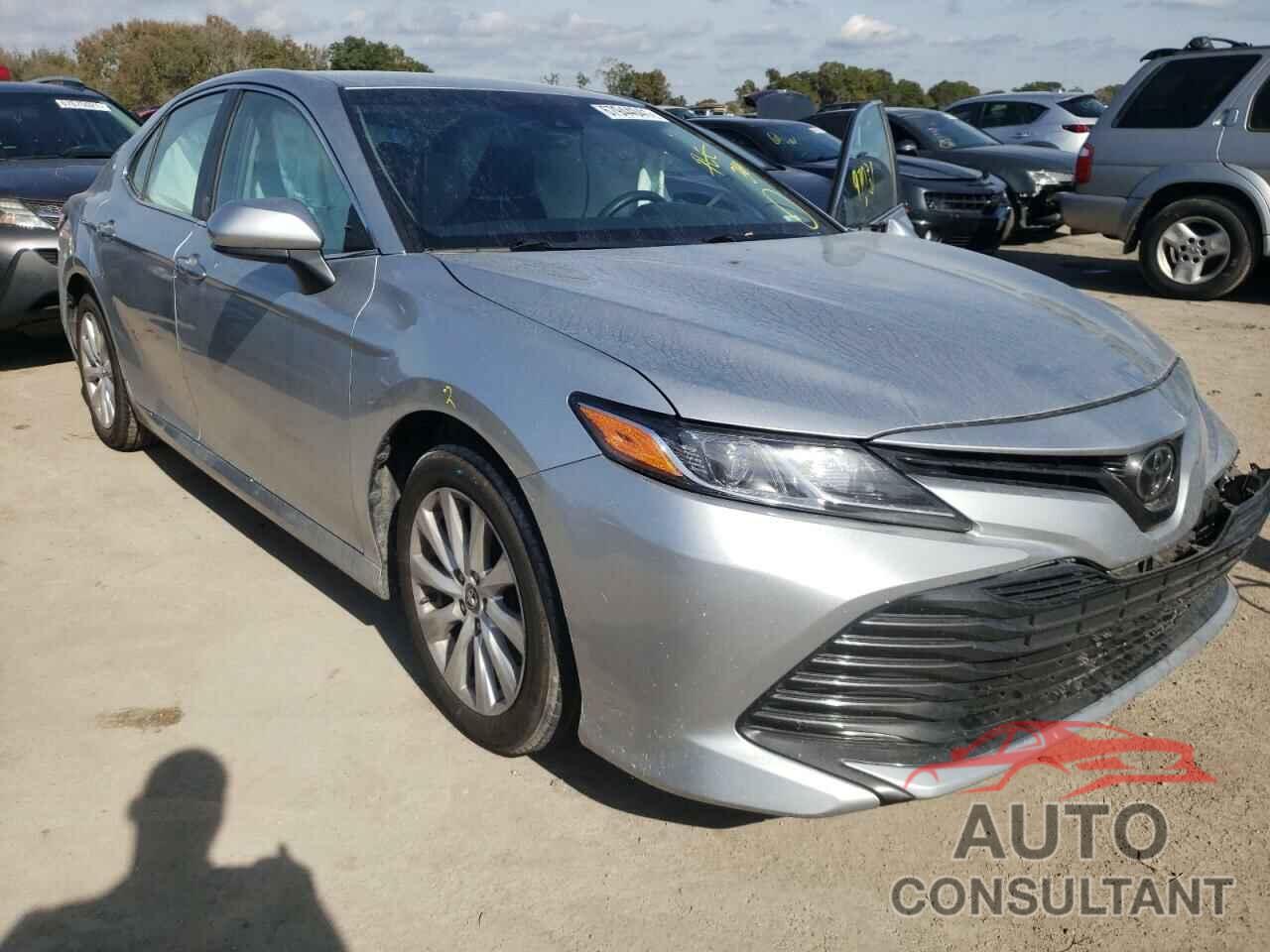TOYOTA CAMRY 2018 - 4T1B11HKXJU502716