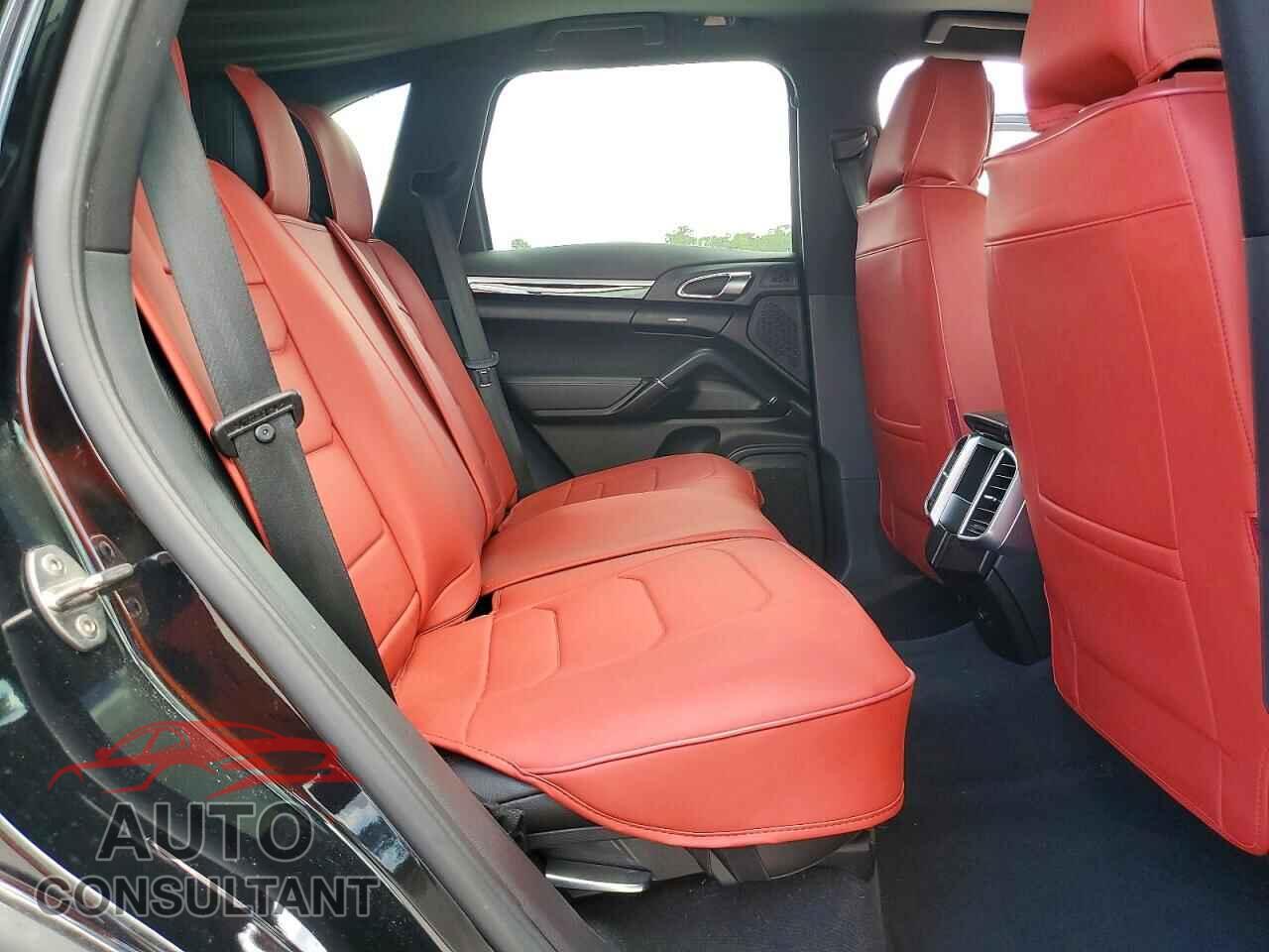 PORSCHE CAYENNE 2016 - WP1AA2A25GLA09474