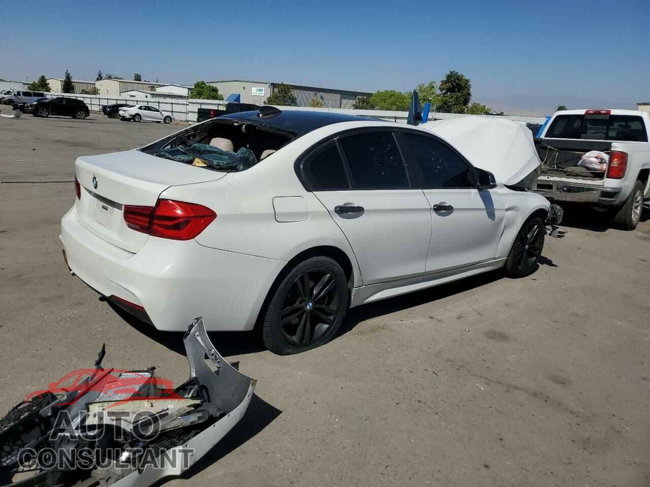 BMW 3 SERIES 2017 - WBA8E1G58HNU13582