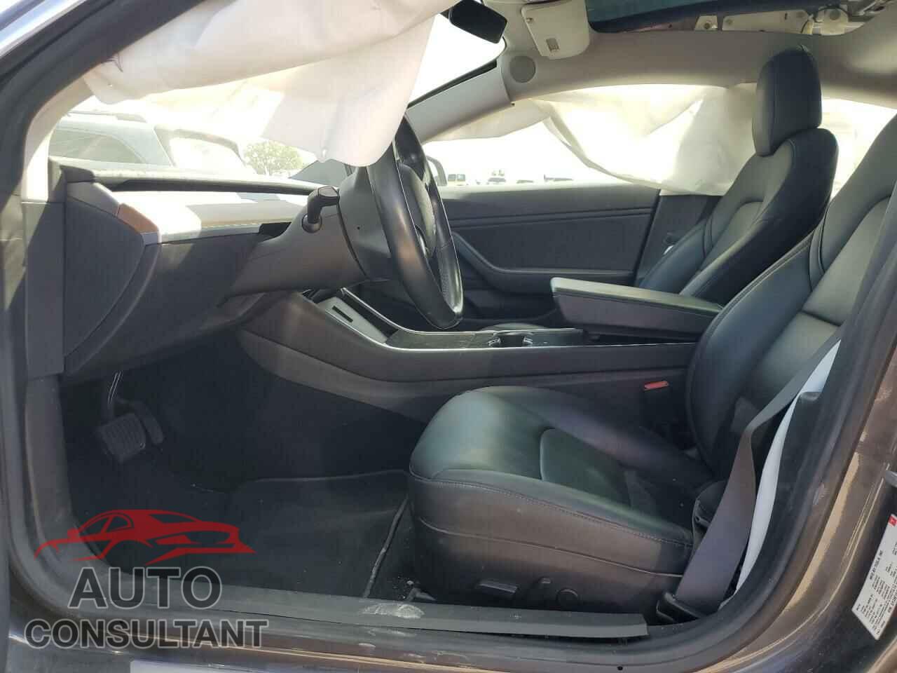 TESLA MODEL 3 2018 - 5YJ3E1EA1JF048468
