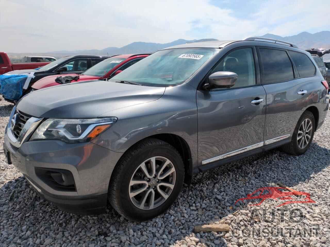 NISSAN PATHFINDER 2018 - 5N1DR2MM3JC663882