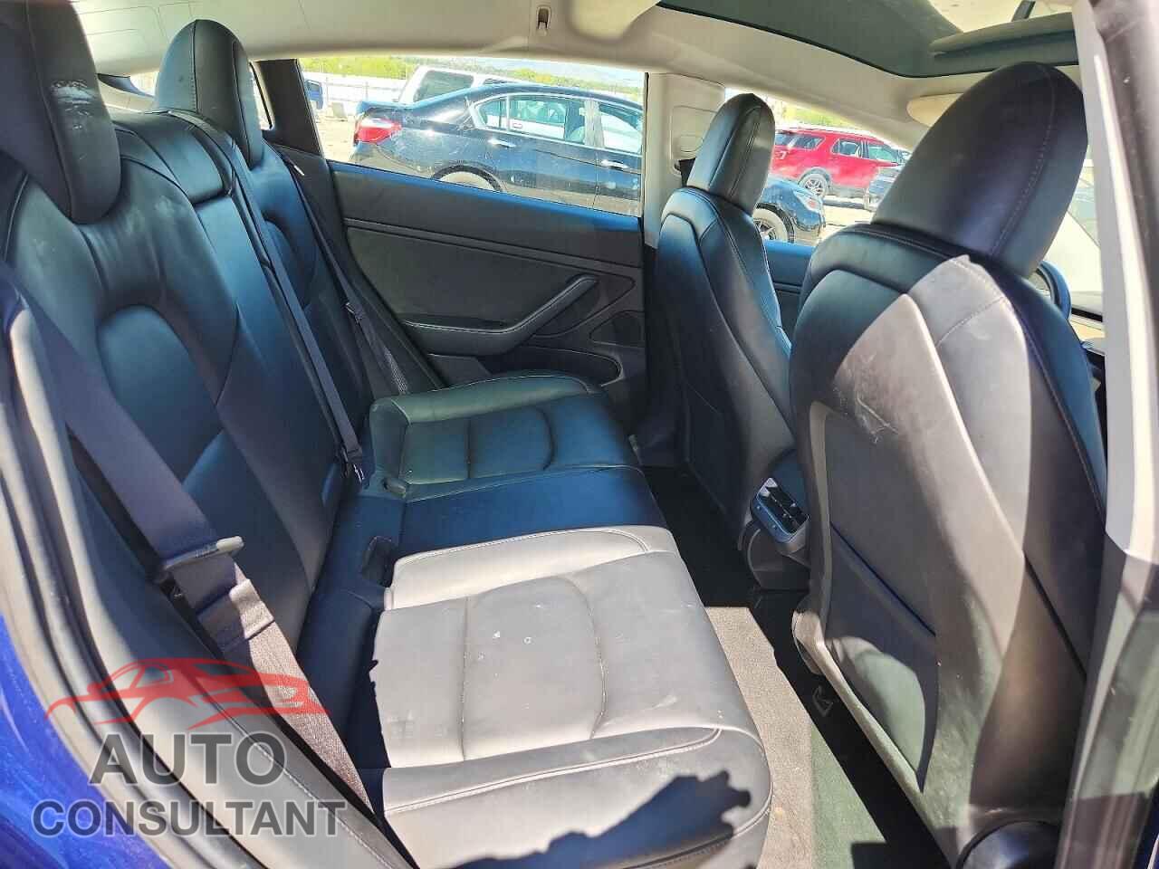 TESLA MODEL 3 2019 - 5YJ3E1EA5KF326323