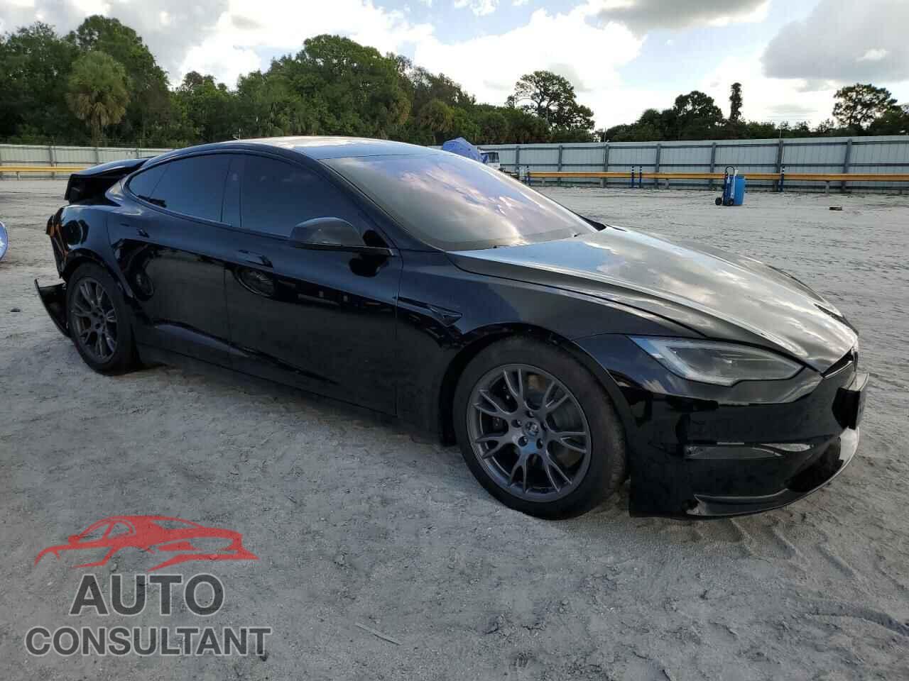 TESLA MODEL S 2024 - 5YJSA1E5XRF539675