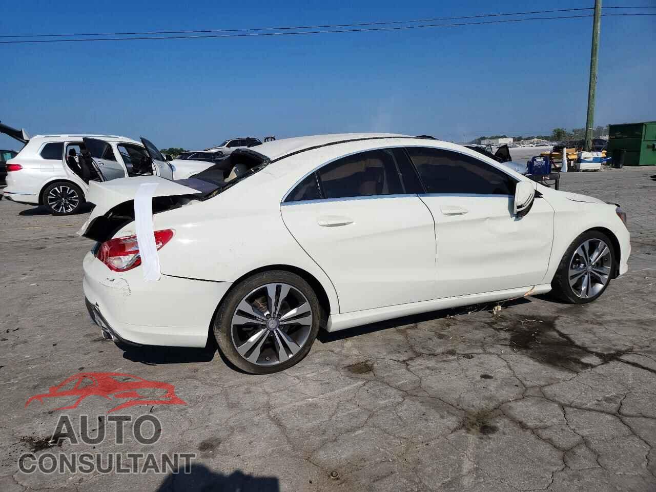 MERCEDES-BENZ CLA-CLASS 2015 - WDDSJ4EB3FN218510