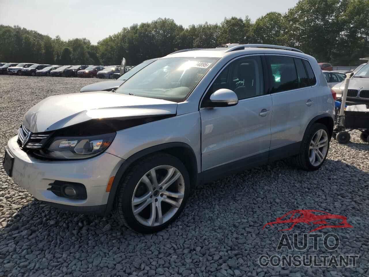 VOLKSWAGEN TIGUAN 2013 - WVGBV7AX0DW520423