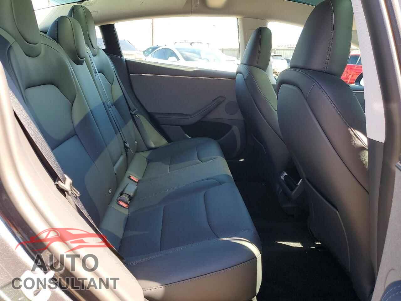 TESLA MODEL 3 2026 - 5YJ3E1EA5TF215322