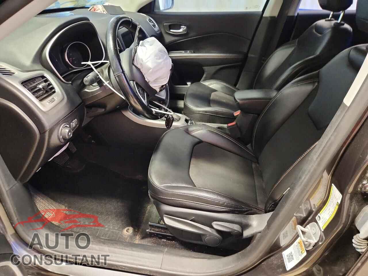JEEP COMPASS 2020 - 3C4NJDBBXLT139200