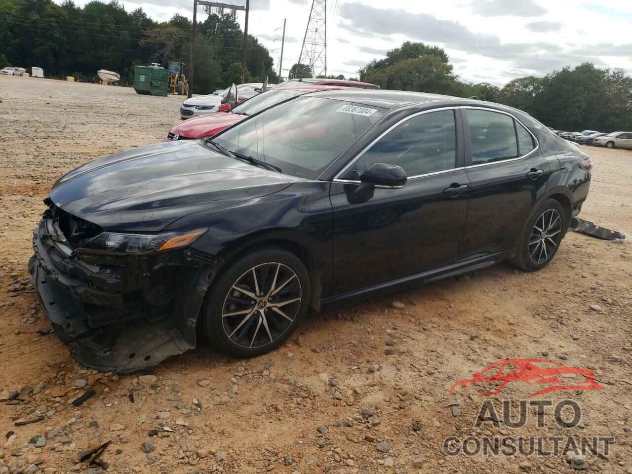 TOYOTA CAMRY 2022 - 4T1G11AK0NU639671