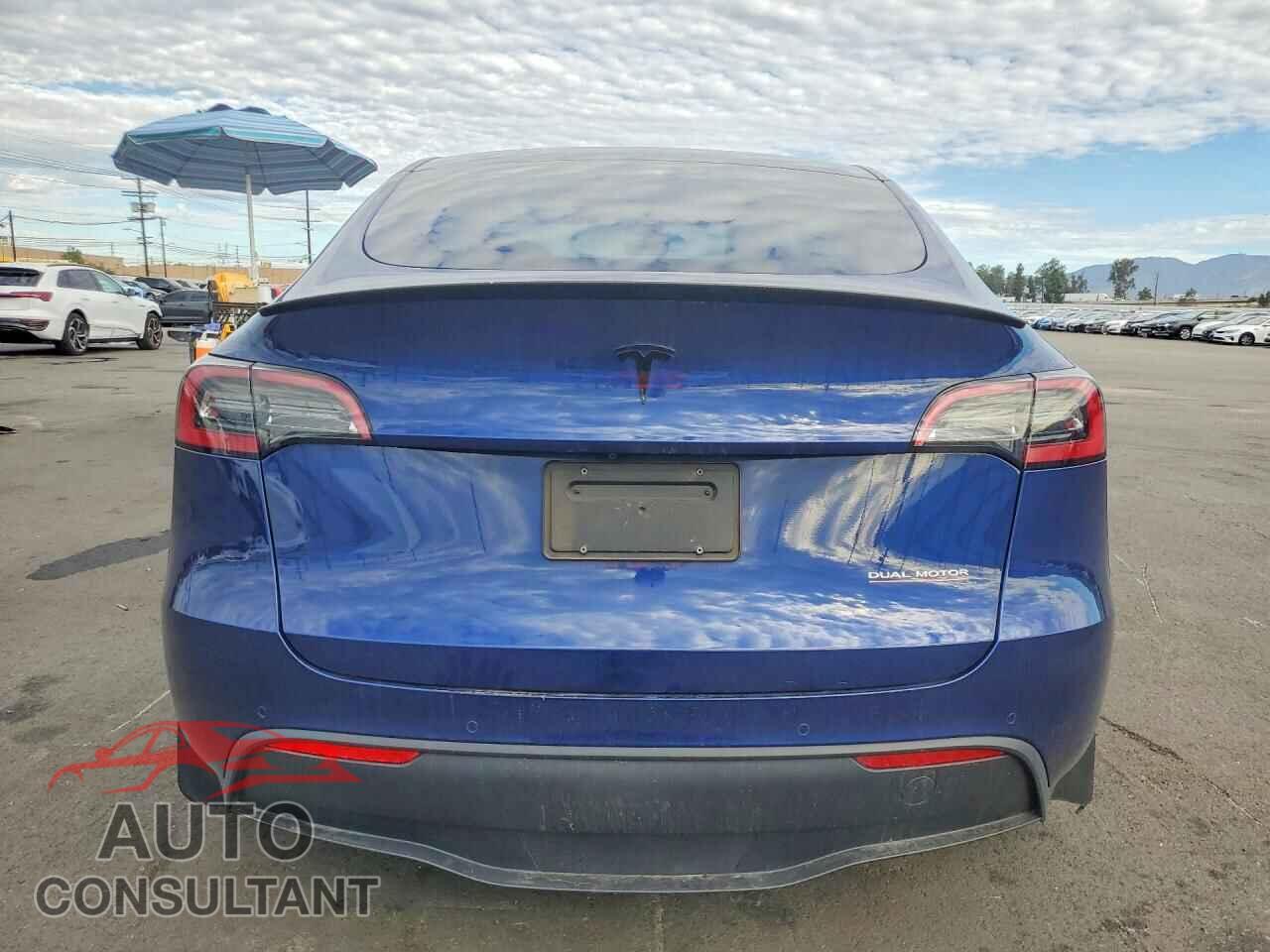 TESLA MODEL Y 2022 - 7SAYGDEF8NF404601