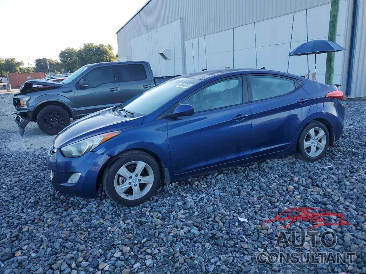HYUNDAI ELANTRA 2013 - KMHDH4AE5DU810956