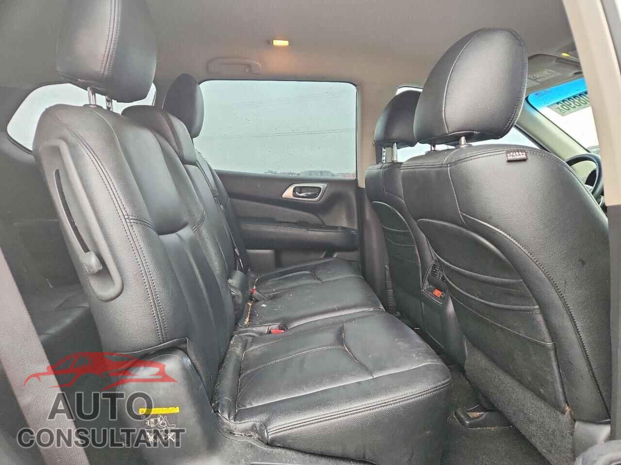 NISSAN PATHFINDER 2015 - 5N1AR2MN2FC708832