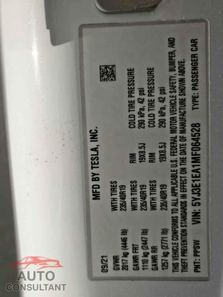 TESLA MODEL 3 2021 - 5YJ3E1EA1MF064528