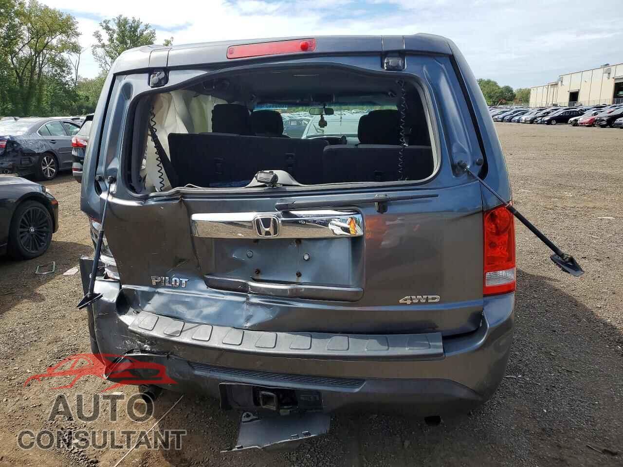 HONDA PILOT 2012 - 5FNYF4H24CB002595