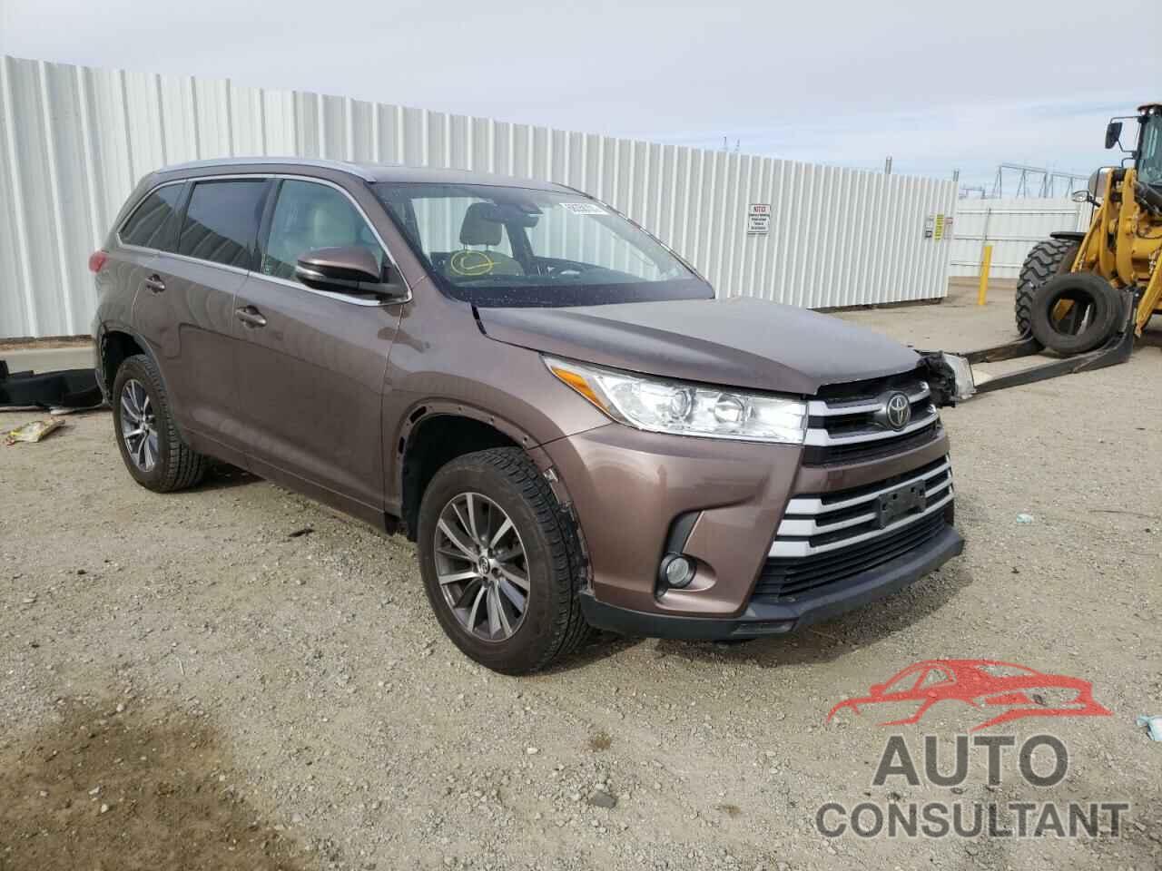 TOYOTA HIGHLANDER 2017 - 5TDKZRFH9HS216647
