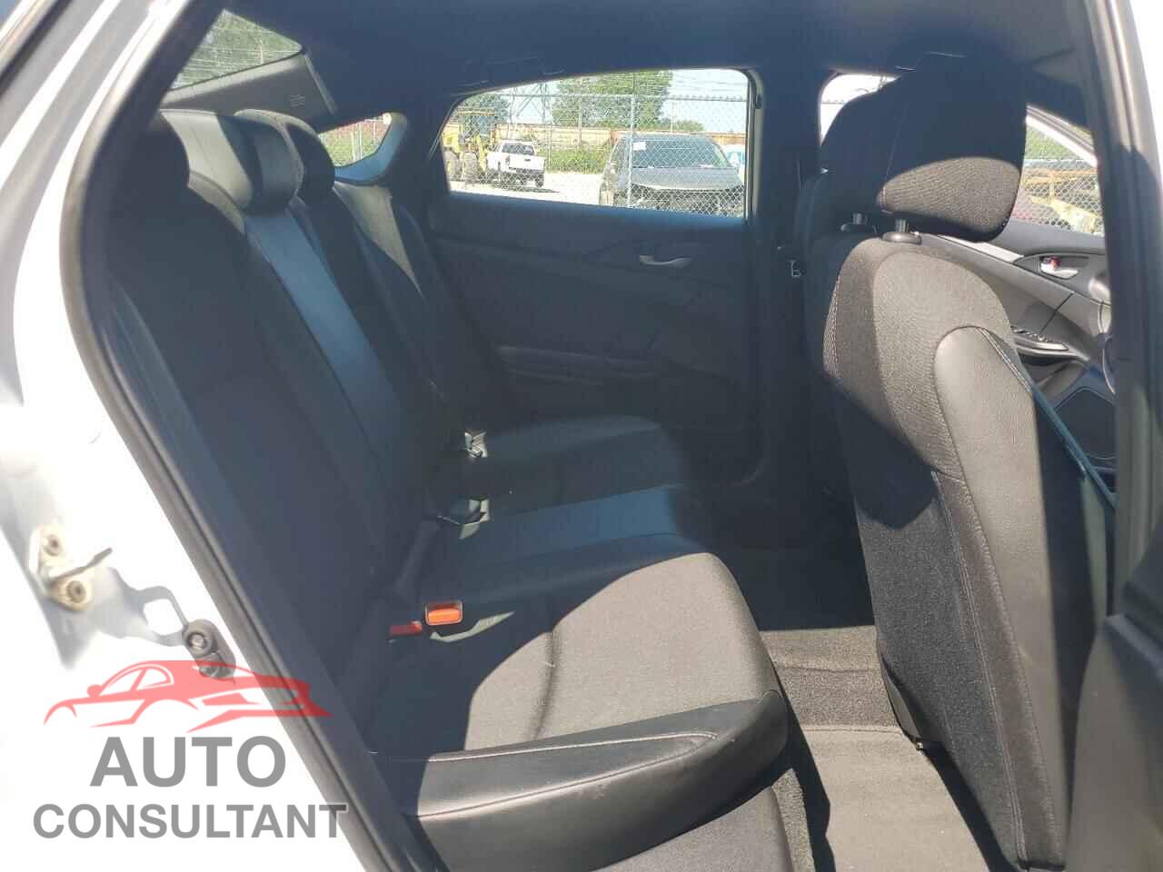 HONDA CIVIC 2019 - 2HGFC2F87KH575982